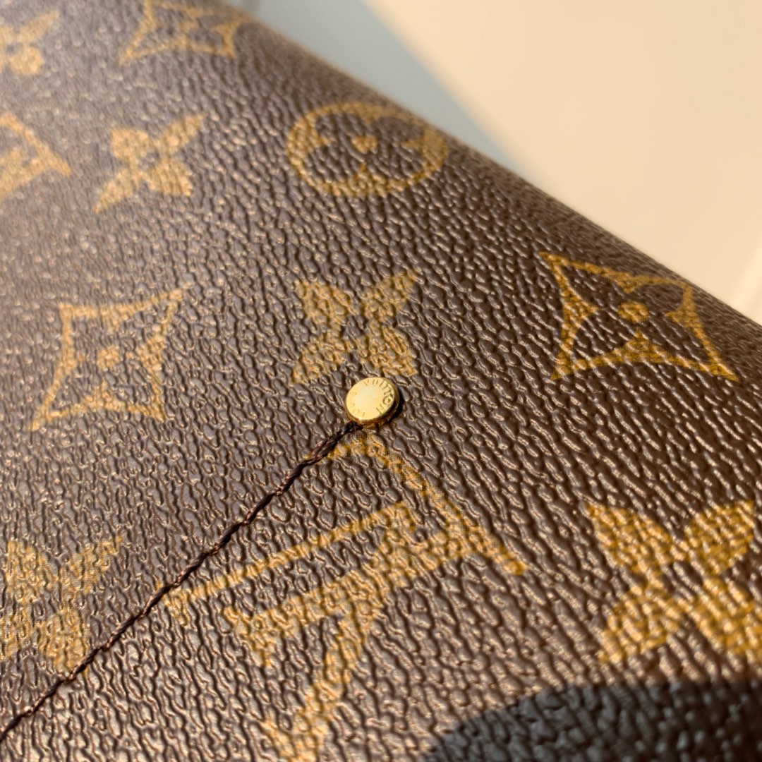 l**is V*t*n favorite n41275-28*17*4cm