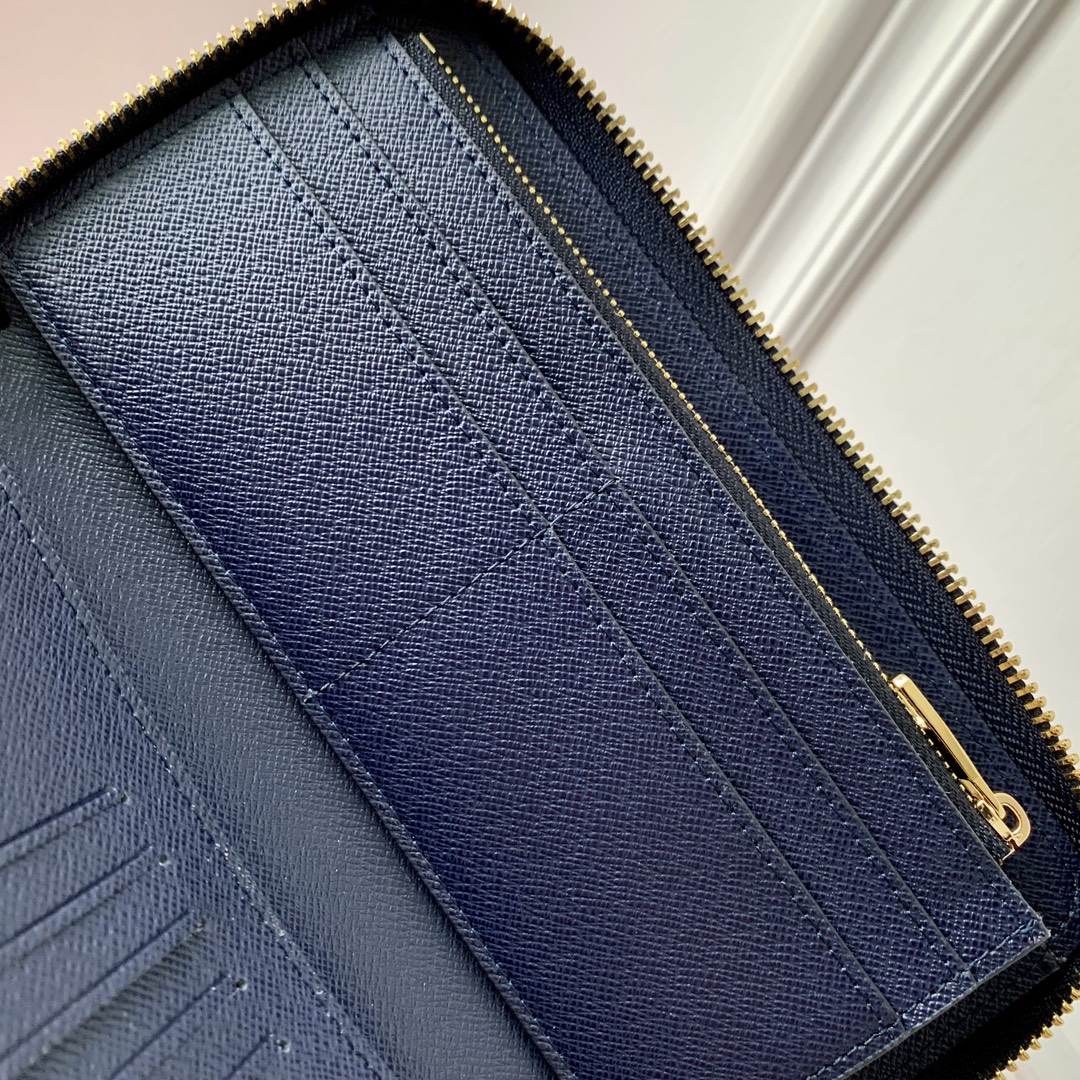 l**is V*t*n zippy wallet n40675-10 x 20 x 2cm