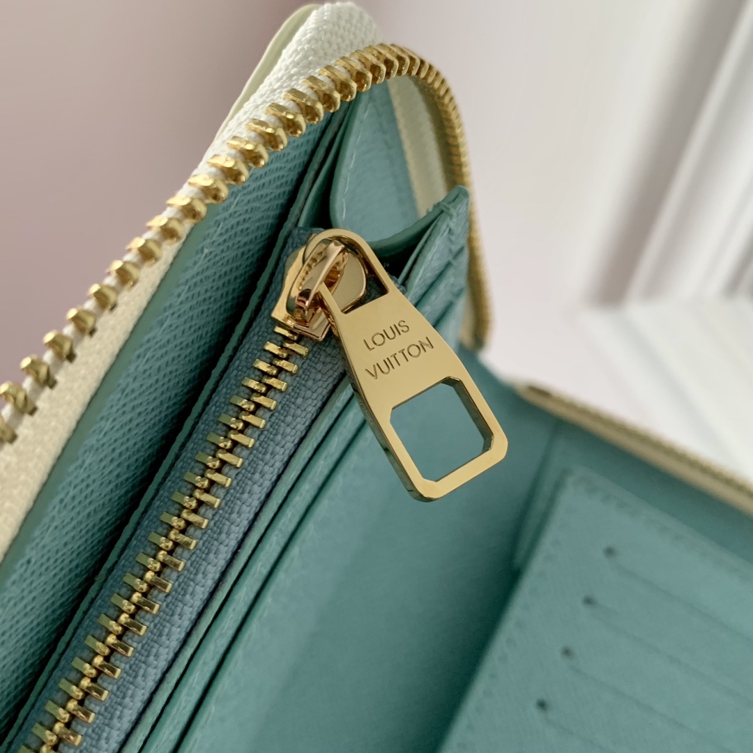 l**is V*t*n zippy wallet n40675-10 x 20 x 2cm