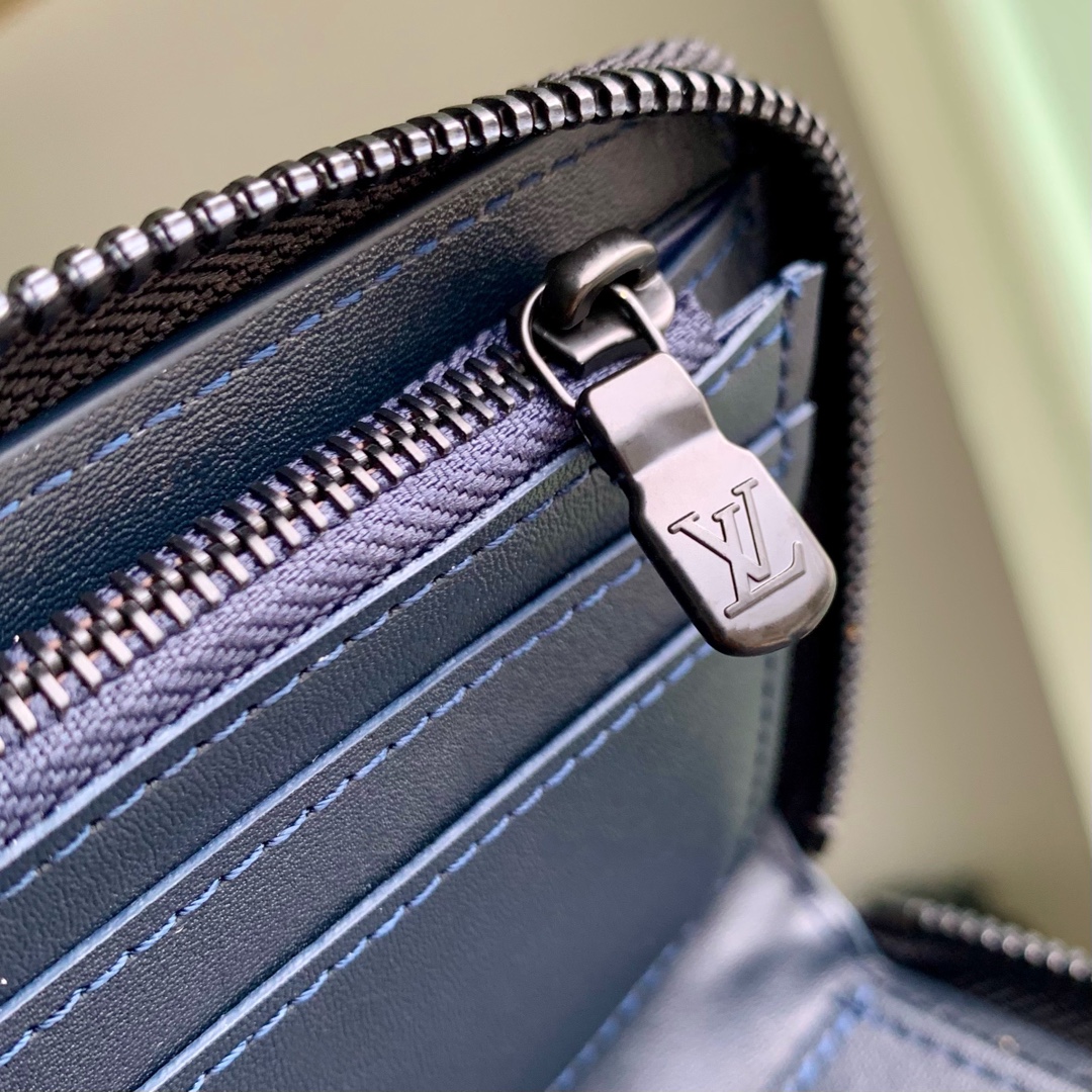 l**is V*t*n zippy wallet n40675-10 x 20 x 2cm