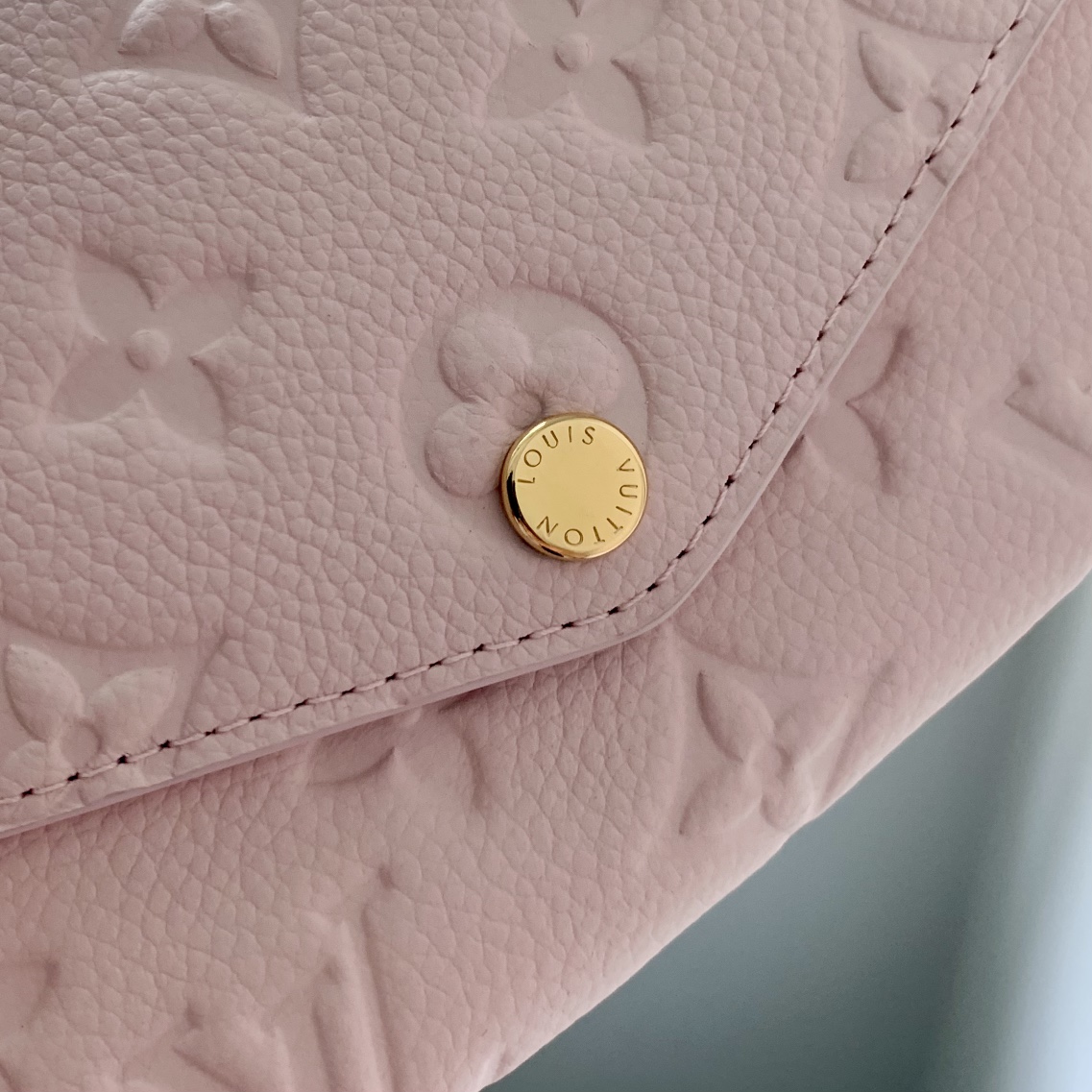 l**is V*t*n sarah wallet-m83580-19 x 10.5 x 2.5cm