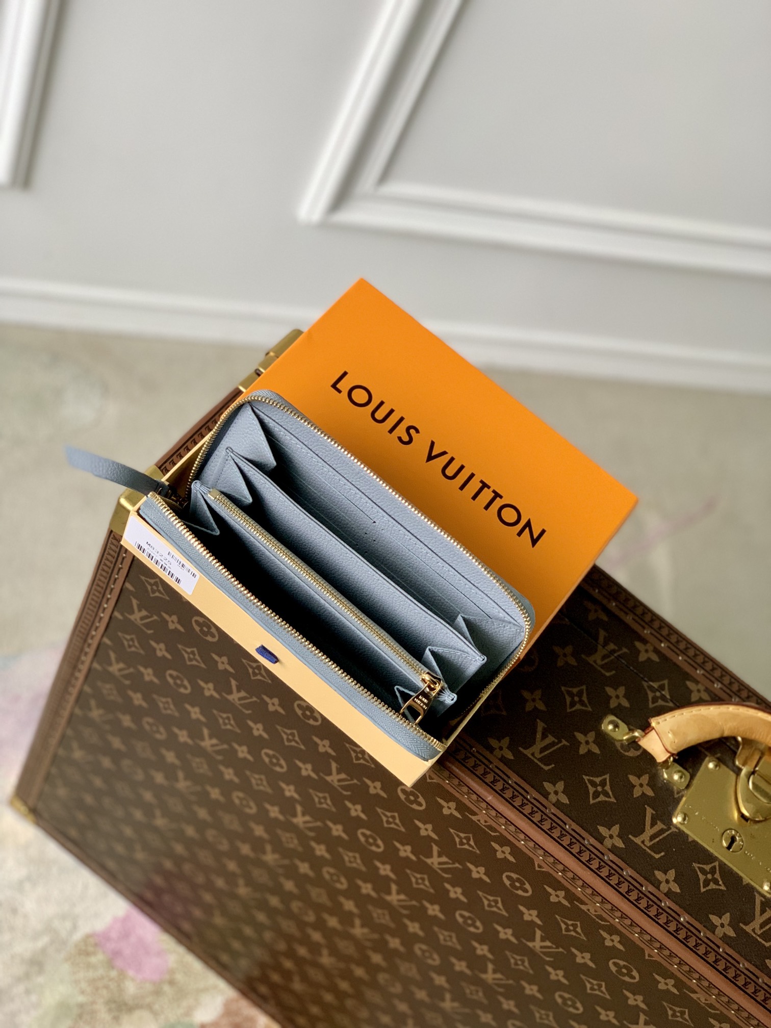 l**is V*t*n zippy wallet n40675-19.5x10cm