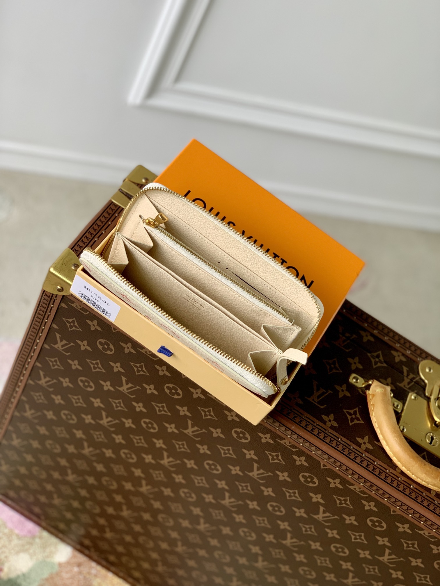 l**is V*t*n zippy wallet n40675-19.5x10cm