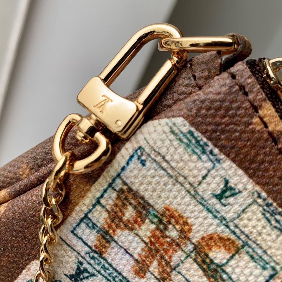 l**is V*t*n mini pochette accessories-15.5 x 10.5 x 4cm