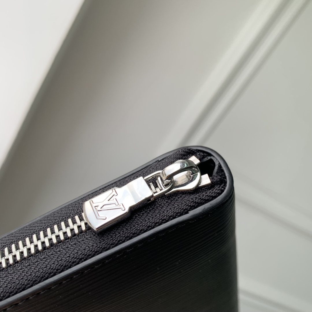 l**is V*t*n zippy vertical wallet m83332-10*20*2cm