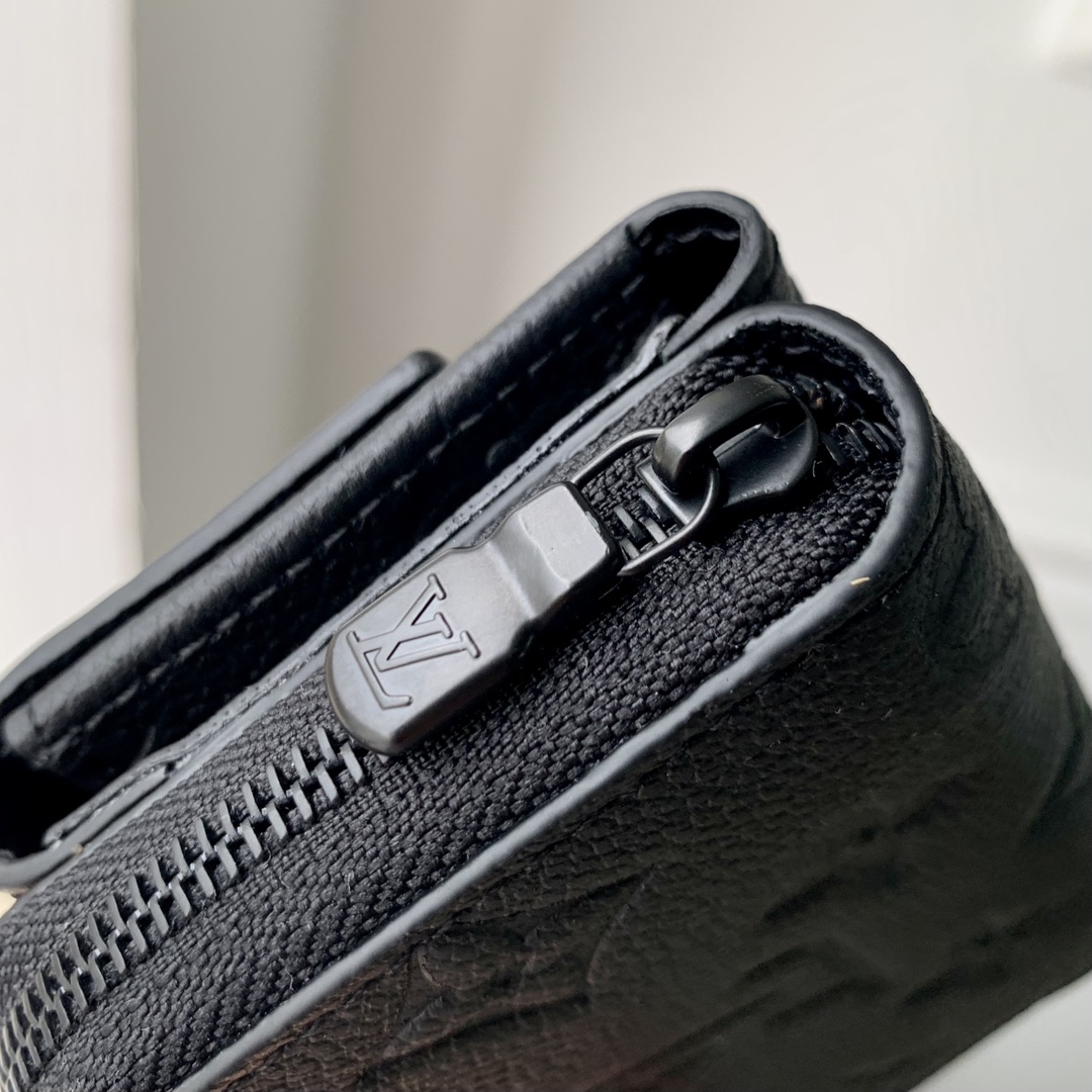 l**is V*t*n zipped organizer wallet m82771-10.5 x 7 x 3cm