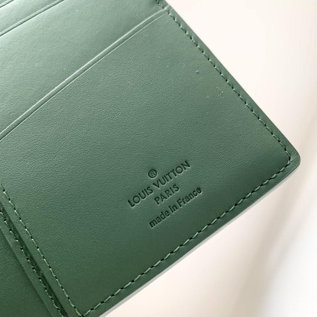 l**is V*t*n brazza wallet-m83335-10 x 19 x 2cm