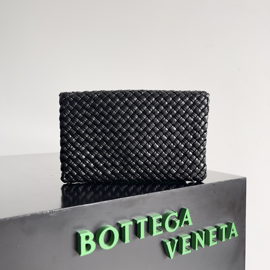 Bo*te*ga ve*ne*ta pouch bag-19*12.5*1cm