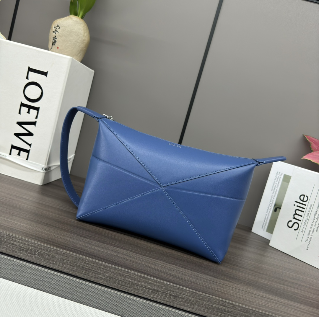 Loewe Pouch-22.7*12*15.5CM