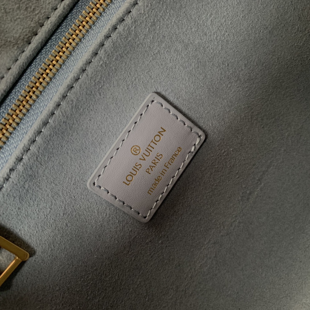 l**is V*t*n onthego handbag-25*19*11.5 cm