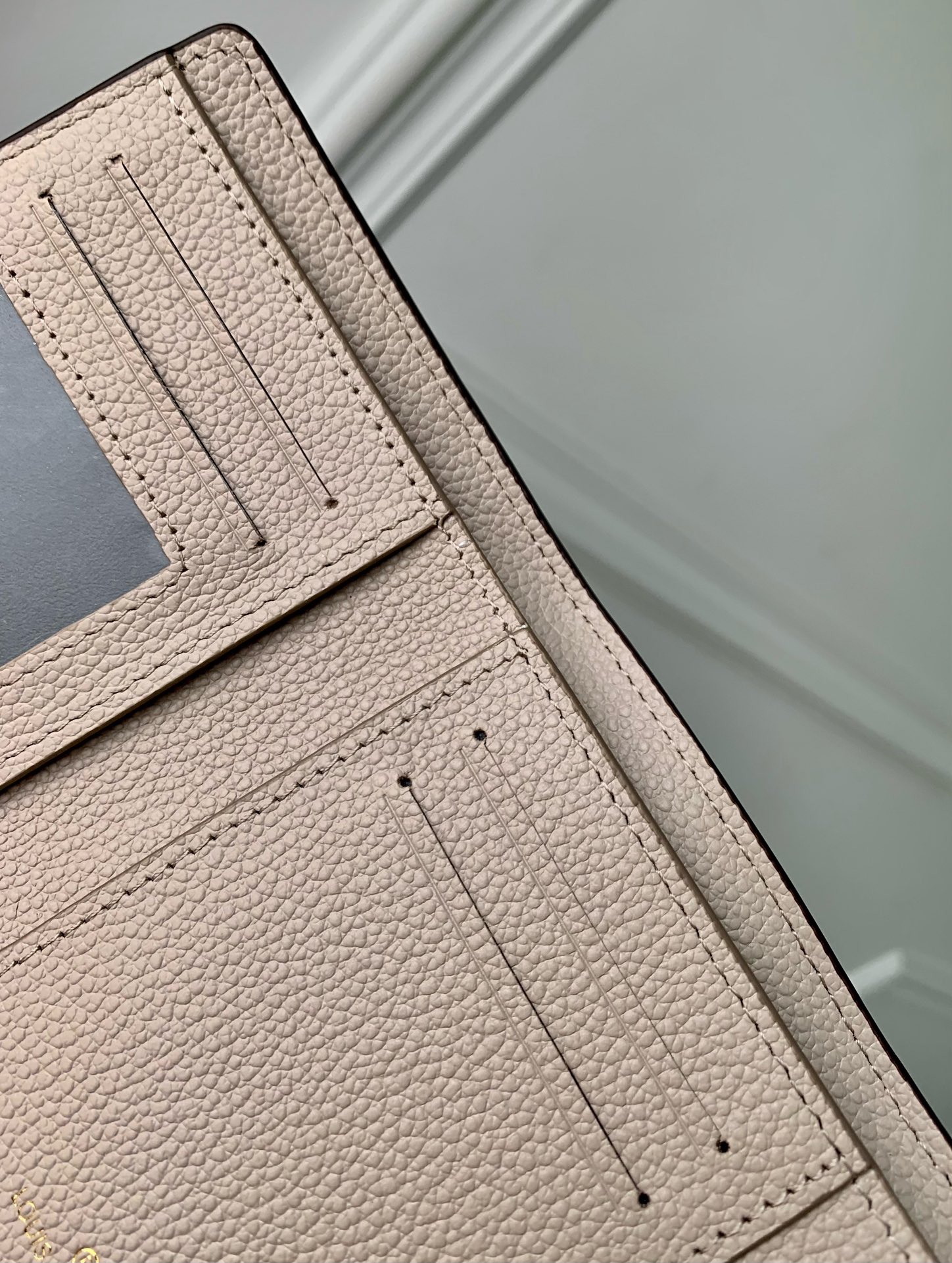 l**is V*t*n wallet-m83231-11×8cm