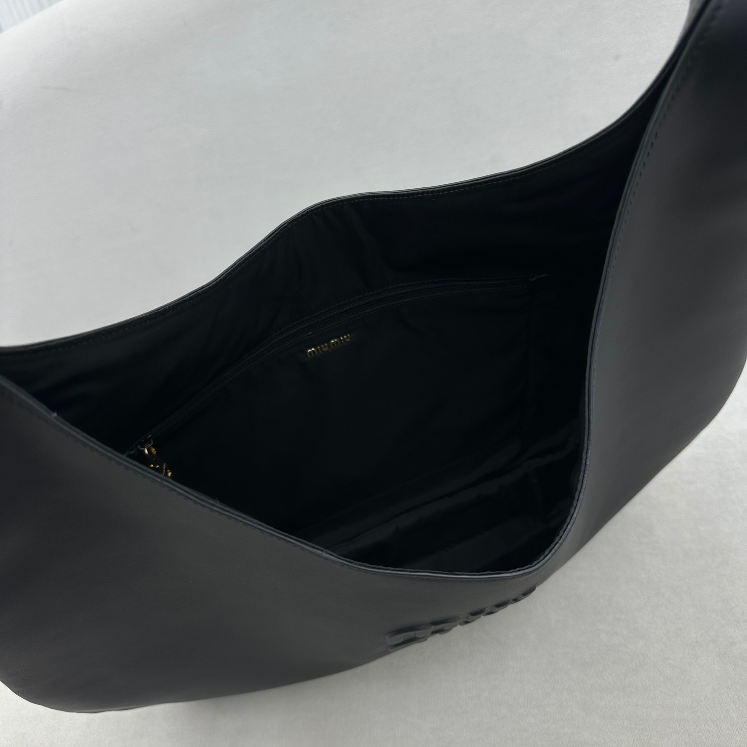 MiuMiu 2024SS Hobo Tote-42.5*30CM