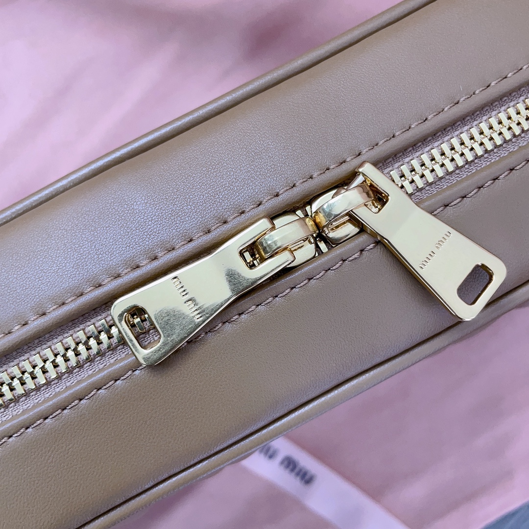 MiuMiu Matelassé Leather Shoulder 5BC158 Bag-24*11.5*7CM