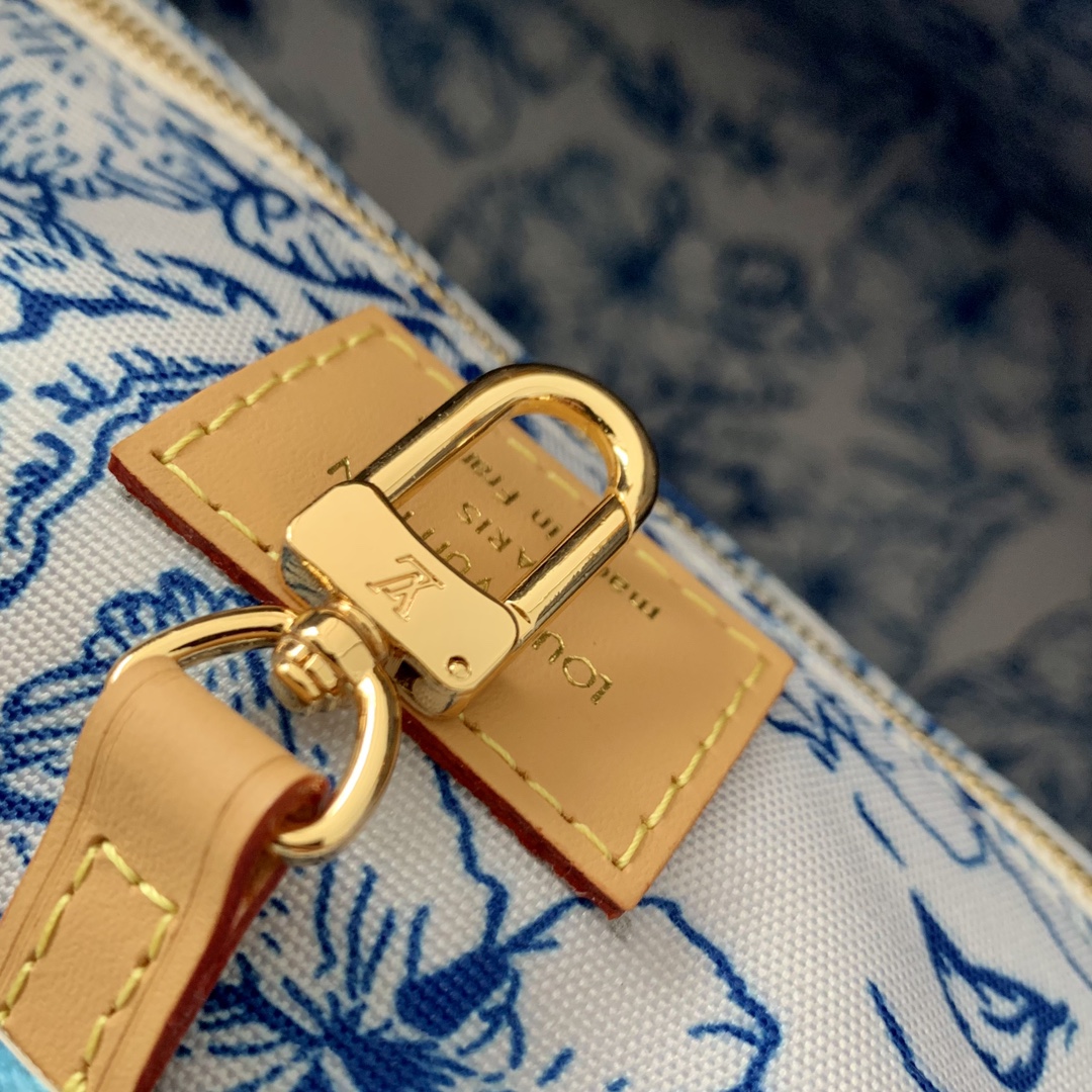 l**is V*t*n small onthego handbag-35*28*15cm