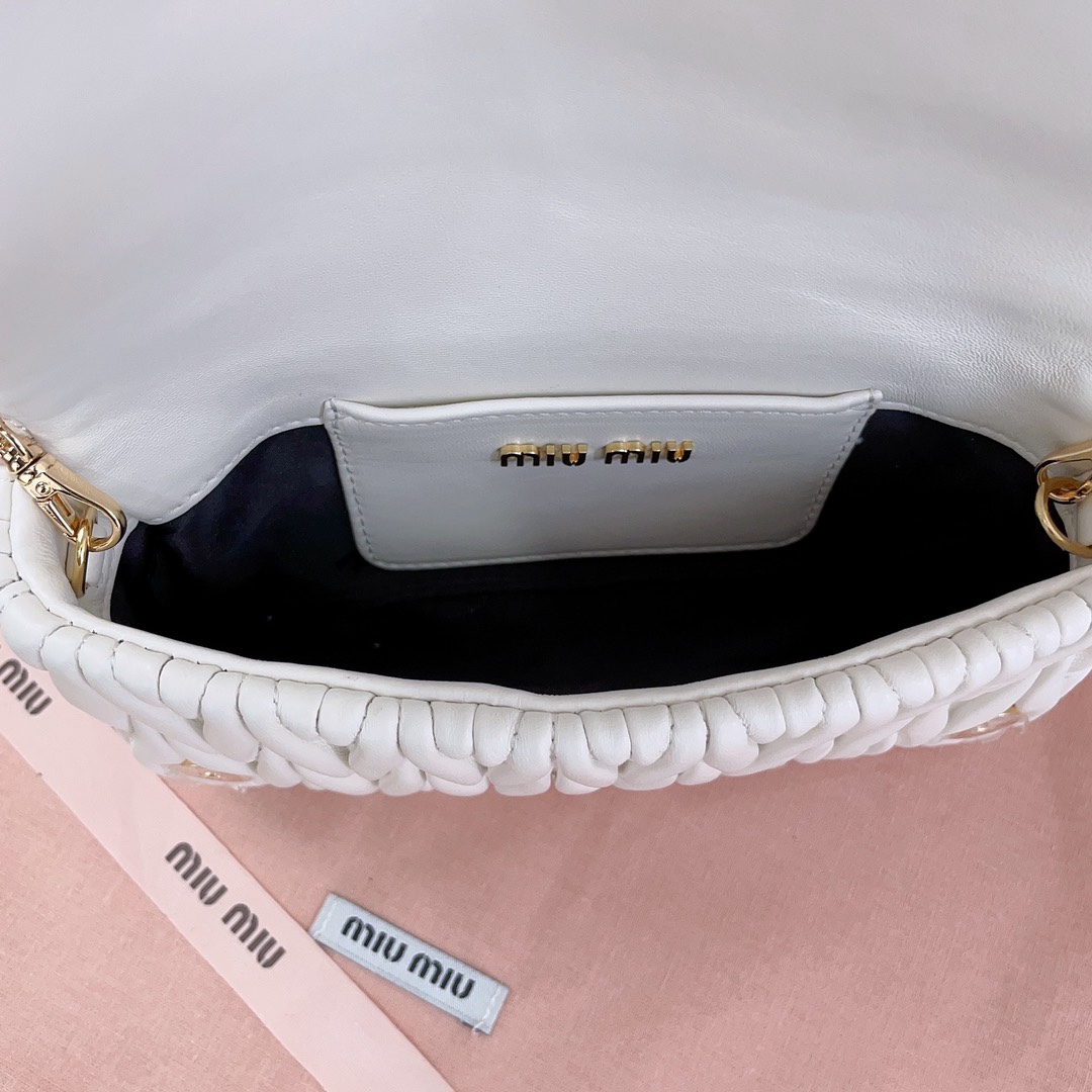 MiuMiu Leather Matelassé Mini Shoulder Bag-18 X9.5 X 4CM
