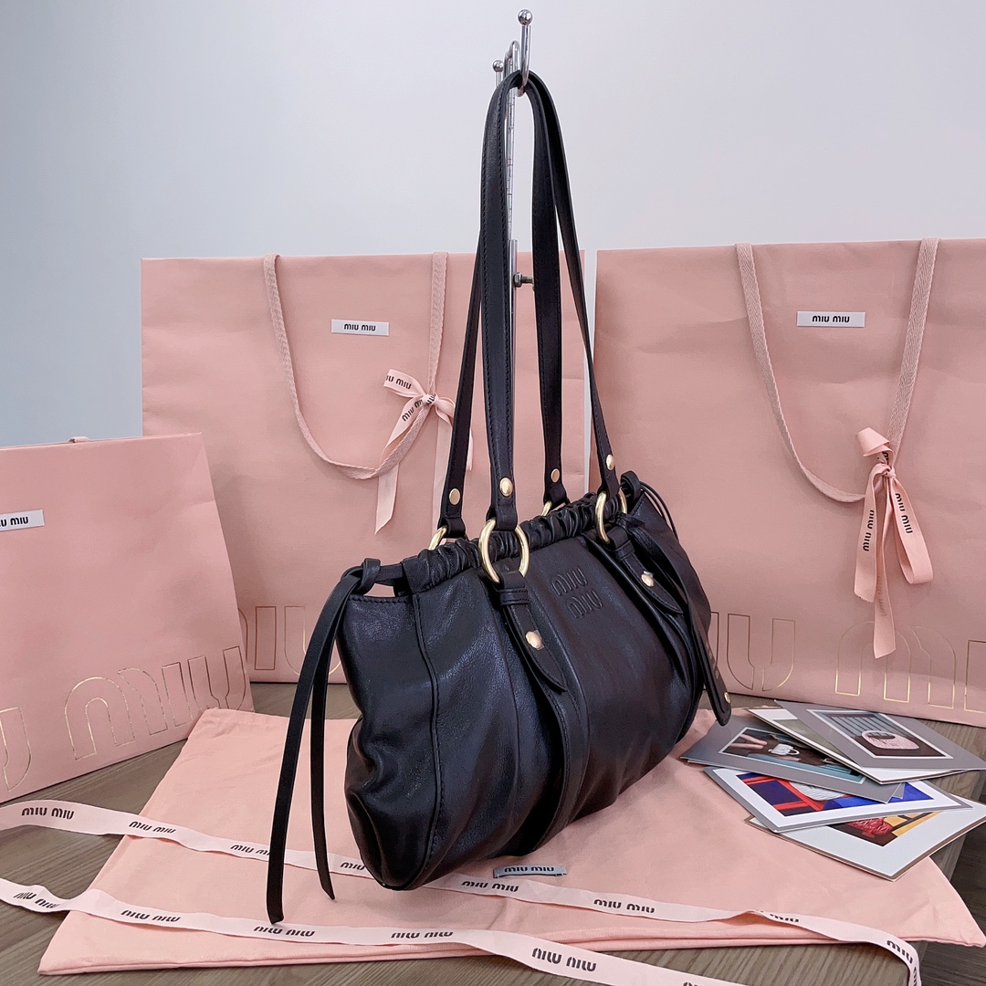 MiuMiu Casual Style Street Style 2WAY Plain Leather Party Style-44 X 16 X10.5CM