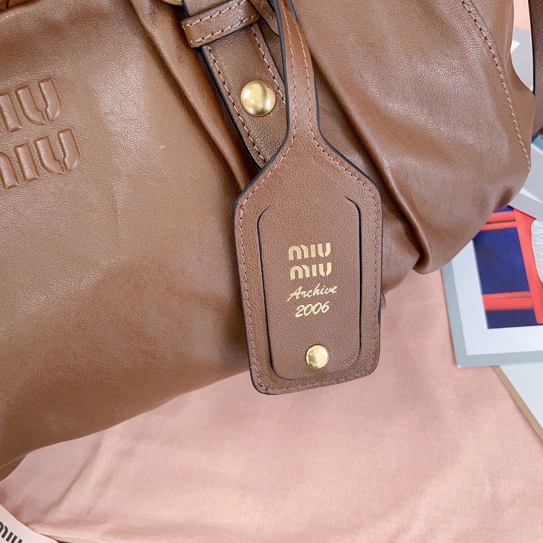 MiuMiu Casual Style Street Style 2WAY Plain Leather Party Style-44 X 16 X10.5CM