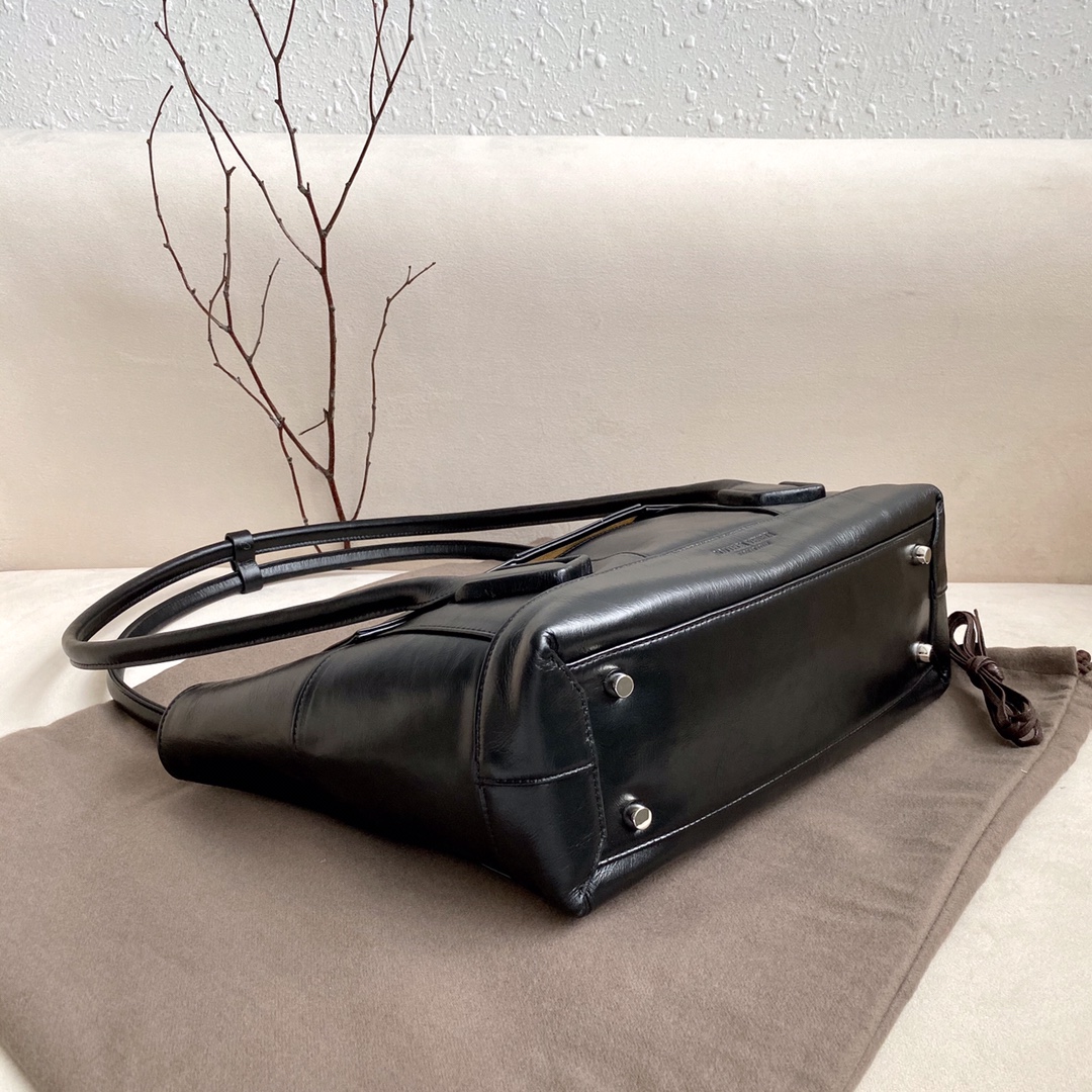 Bo*te*ga ve*ne*ta arco bag-48＊33＊11cm