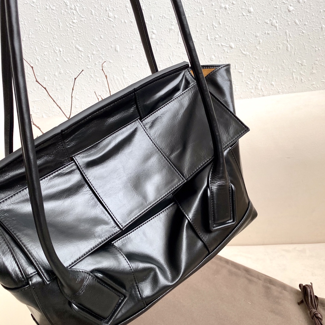 Bo*te*ga ve*ne*ta arco bag-48＊33＊11cm