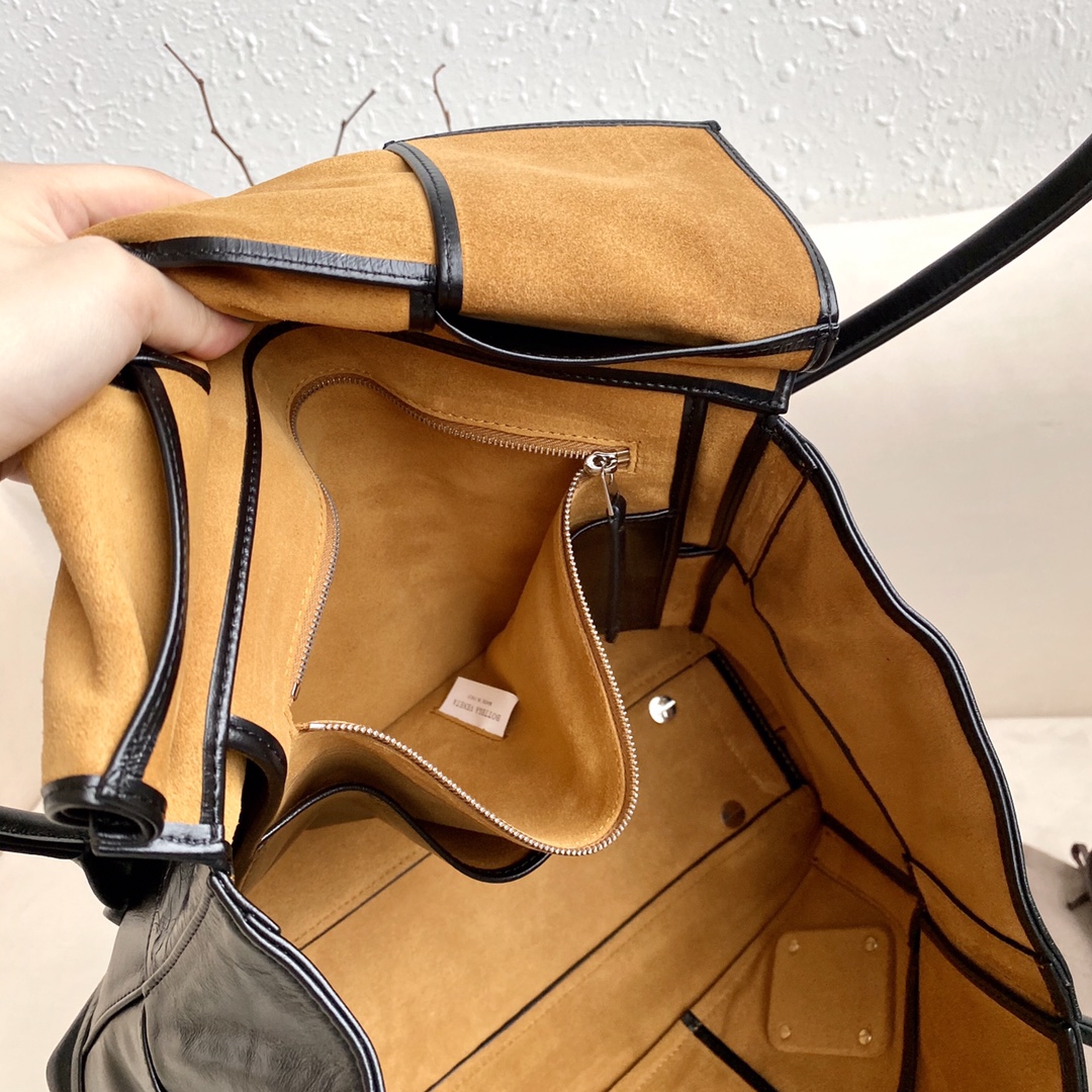 Bo*te*ga ve*ne*ta arco bag-48＊33＊11cm