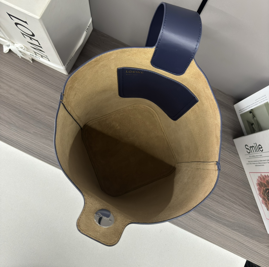 Loewe Pebble Bucket Bag-24.5*23.5*28CM
