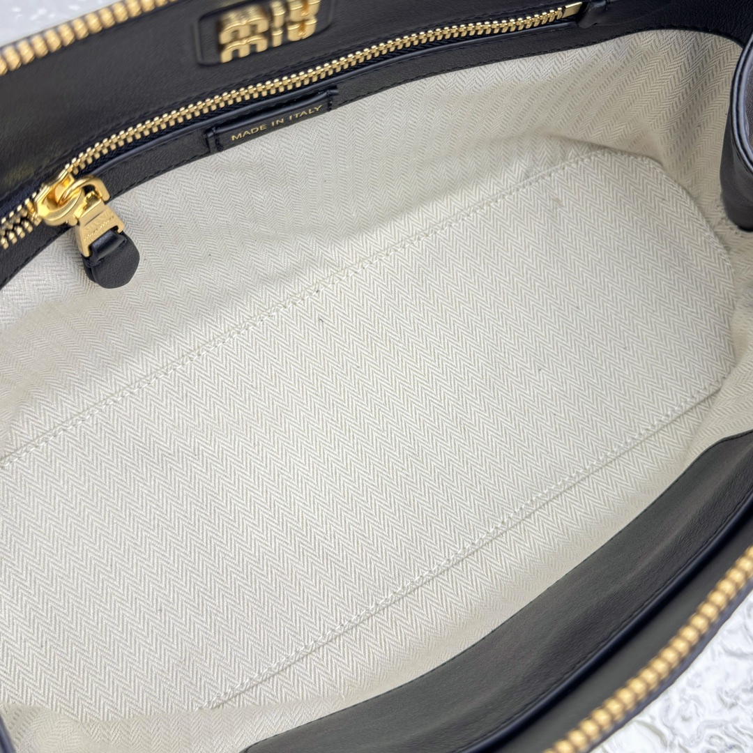 MiuMiu Casual Style Plain Leather Elegant Style Bridal Logo-33*13*21CM