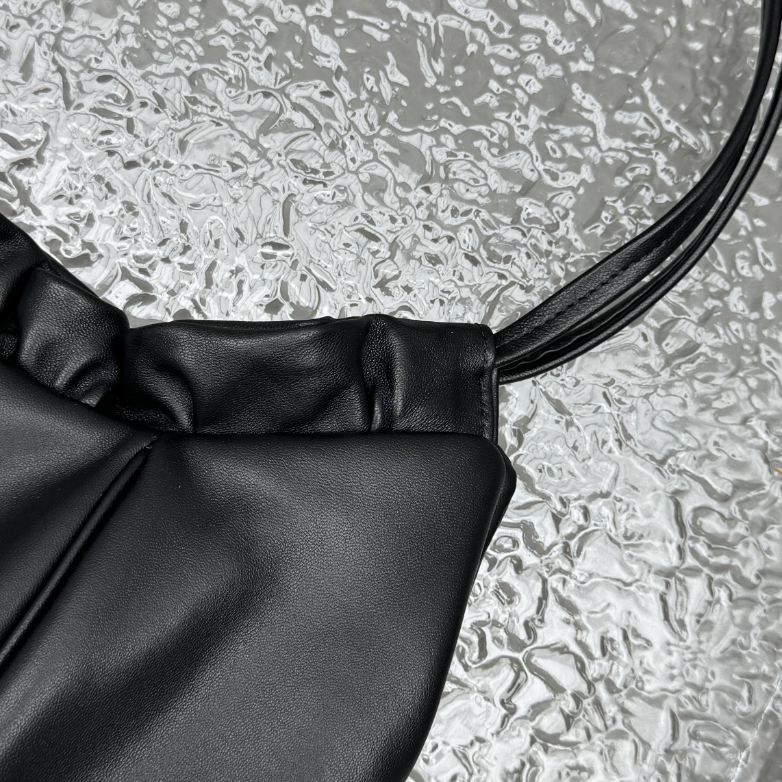 MiuMiu Wrinkle Dumpling Bag-38*19*7CM