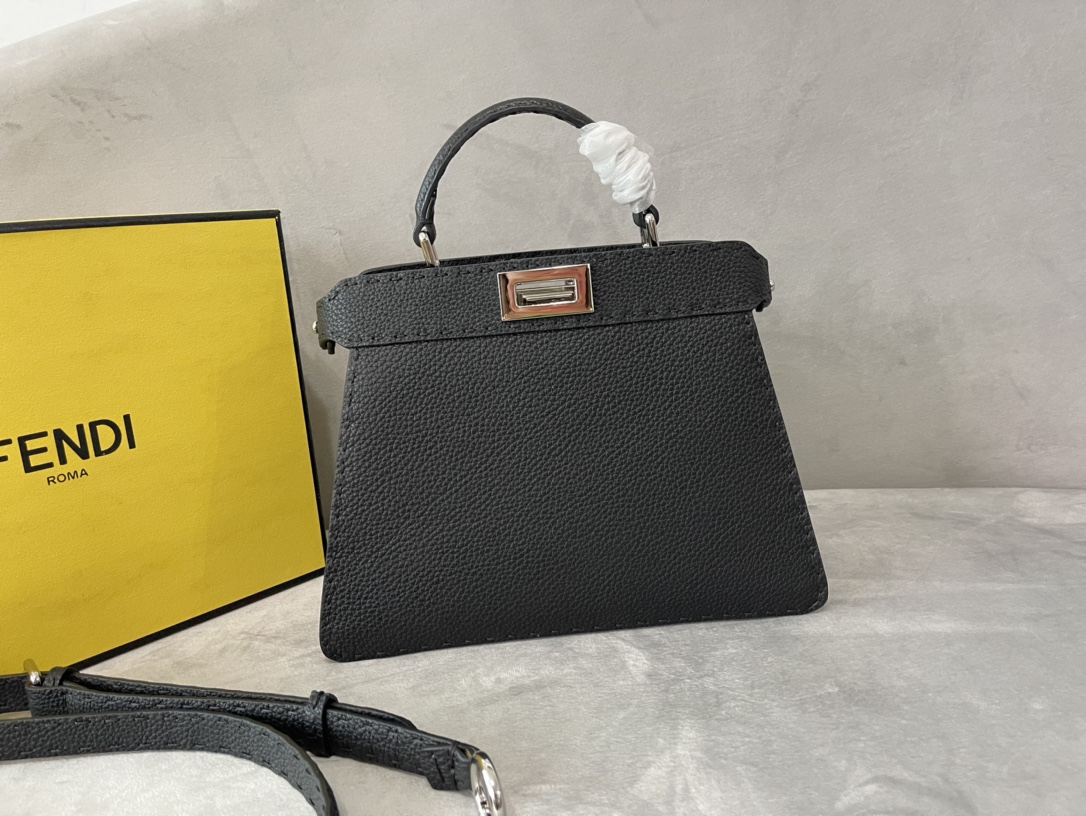 F**di iconic peekaboo-27x21x9.5cm