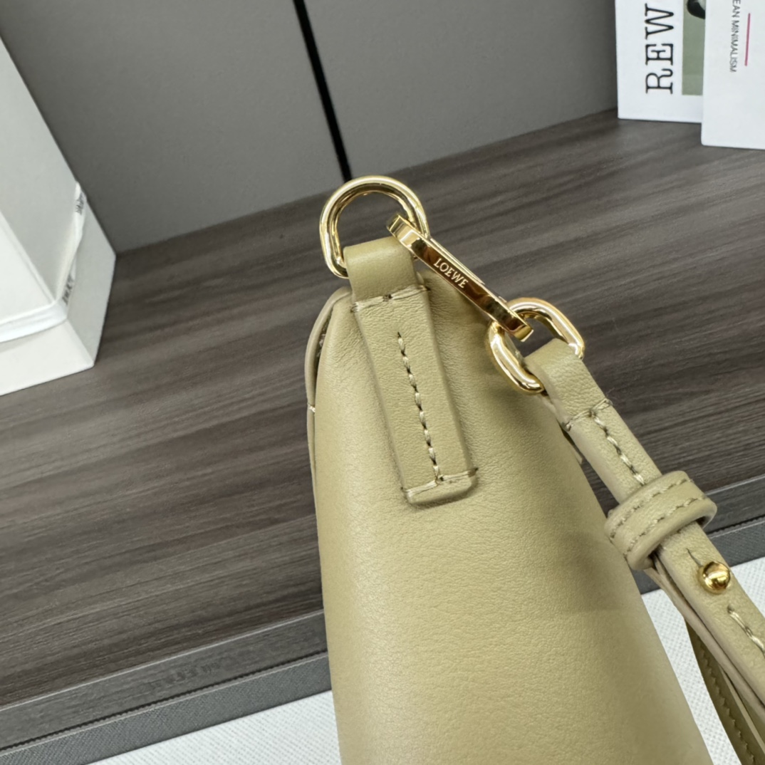 Loewe Puzzle Fold Pouch-23*6.5*15.5CM