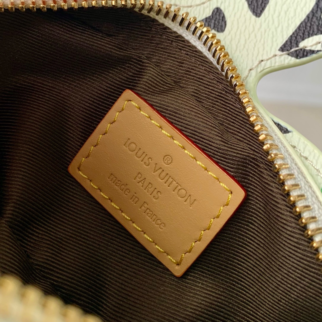 l**is V*t*n mini crpssbody bag-23 x 16 x 4cm