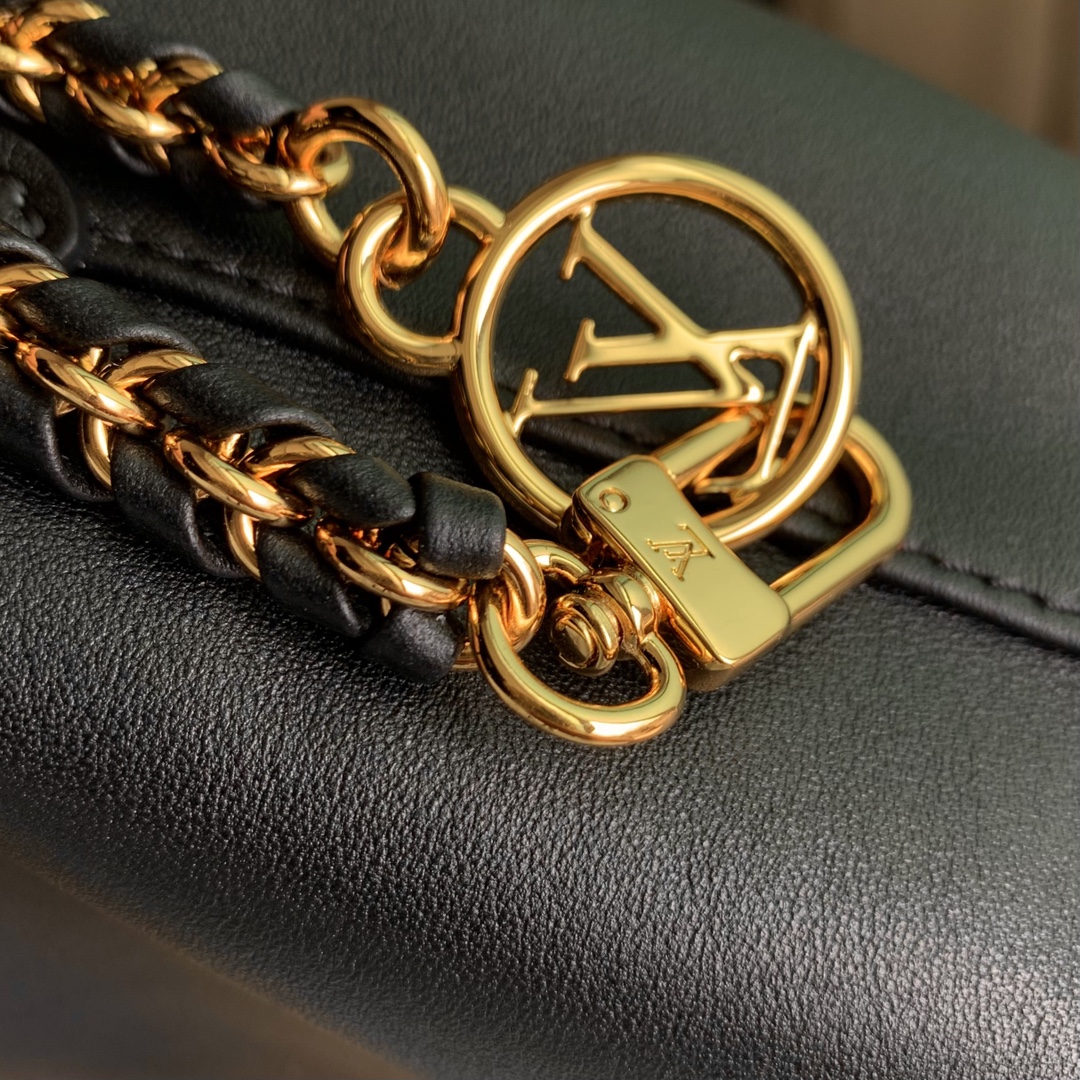 l**is V*t*n atlantis bb handlebag-17x17 x7cm