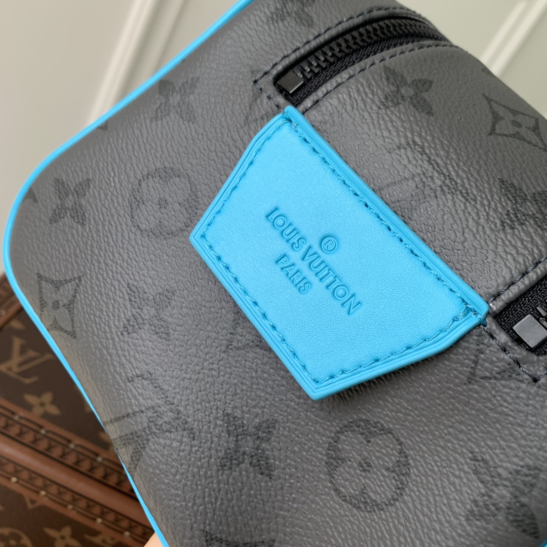 l**is V*t*n cosmetic bag-28*16*13cm