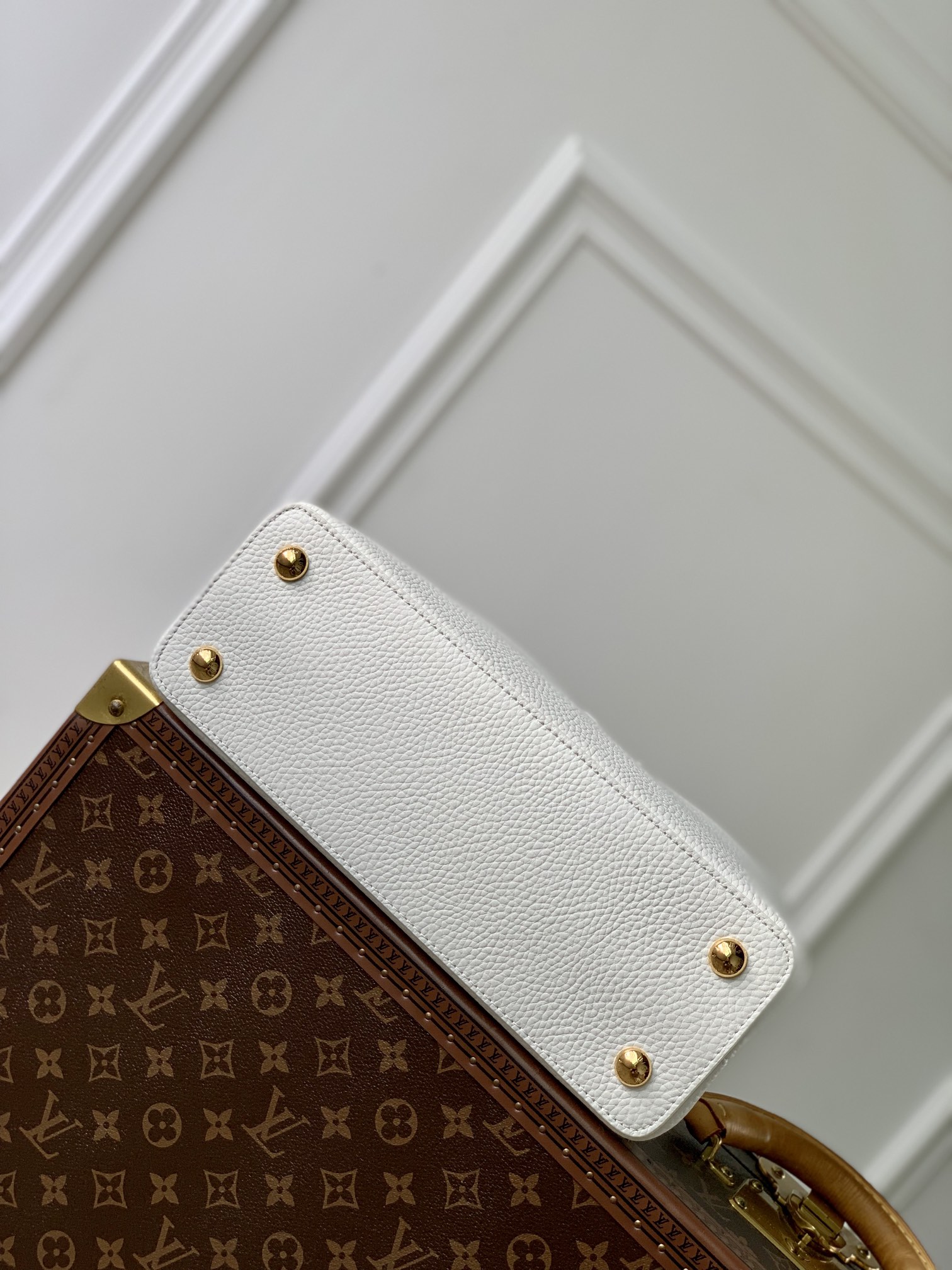 l**is V*t*n capucines handlebag