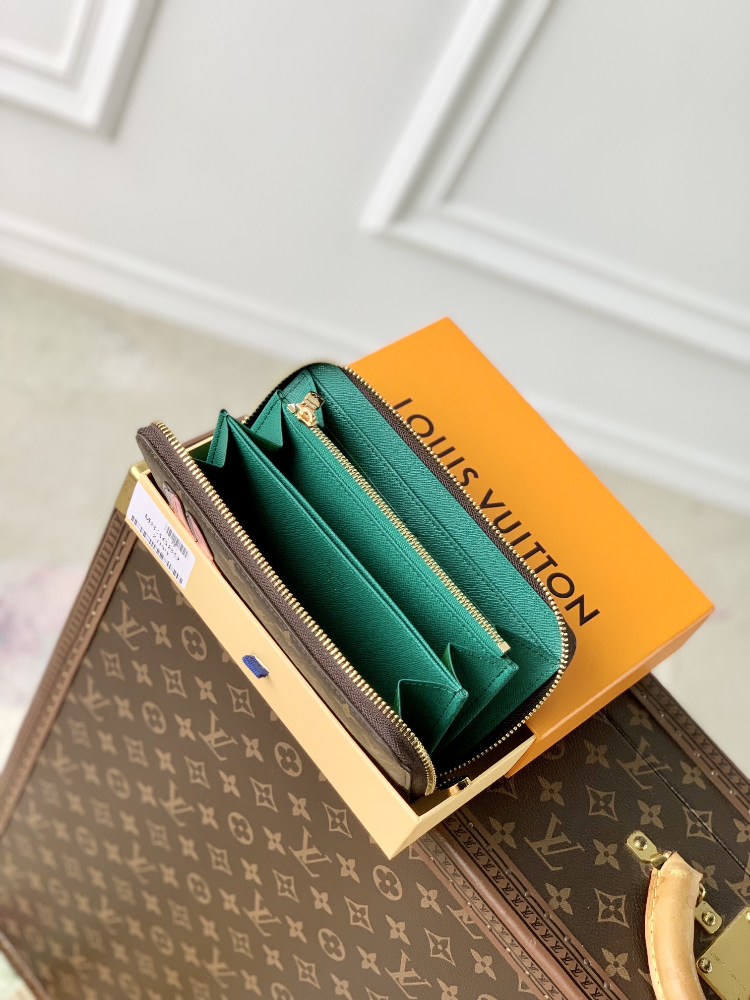 l**is V*t*n wallet-m83689-19*10cm