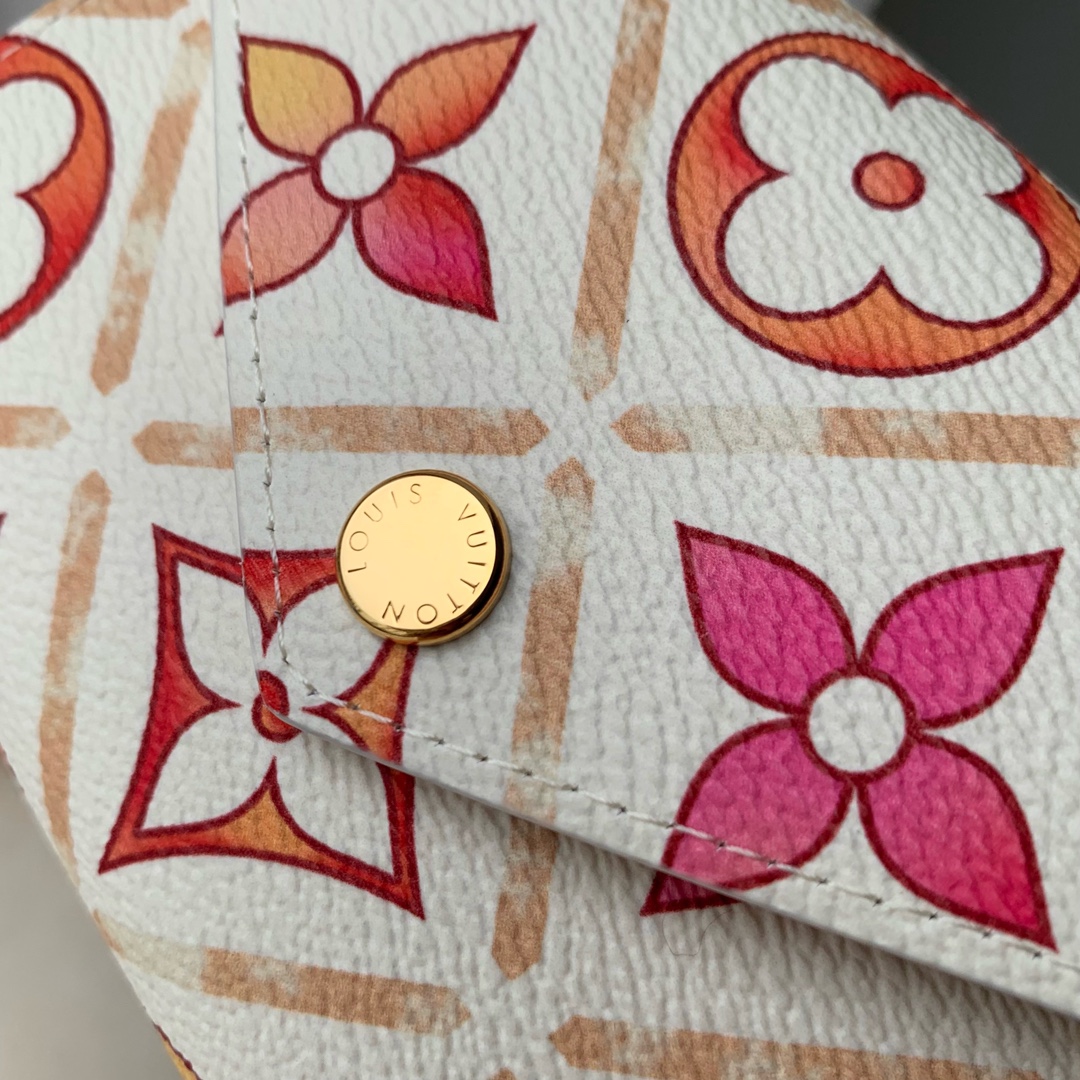 l**is V*t*n victorine by the pool wallet-12 x 9.5 x 2.5cm