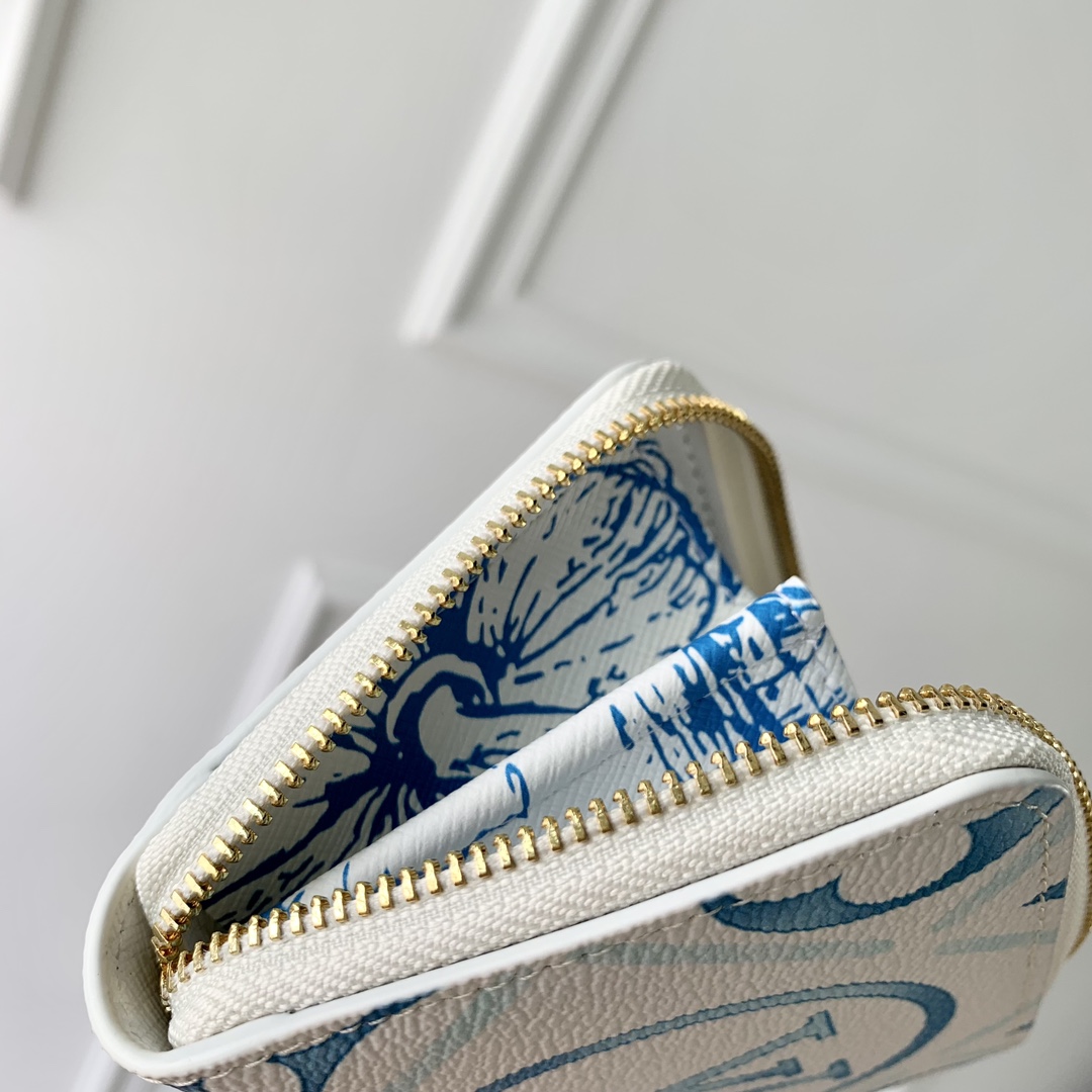 l**is V*t*n by the pool zippy coin purs-11*8.5*2cm