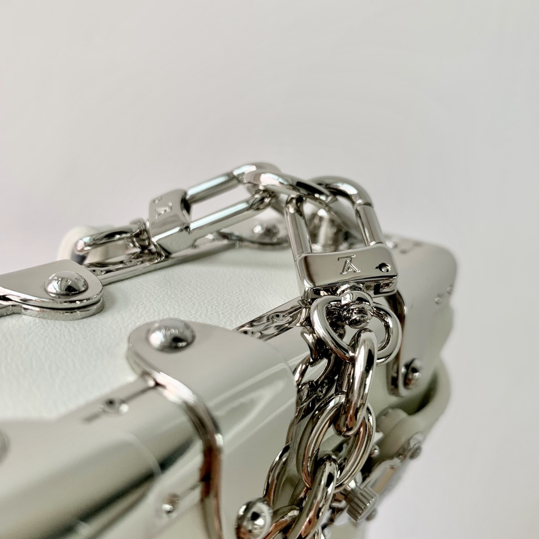 l**is V*t*n slim trunk--m25445-23 x 12 x 4cm