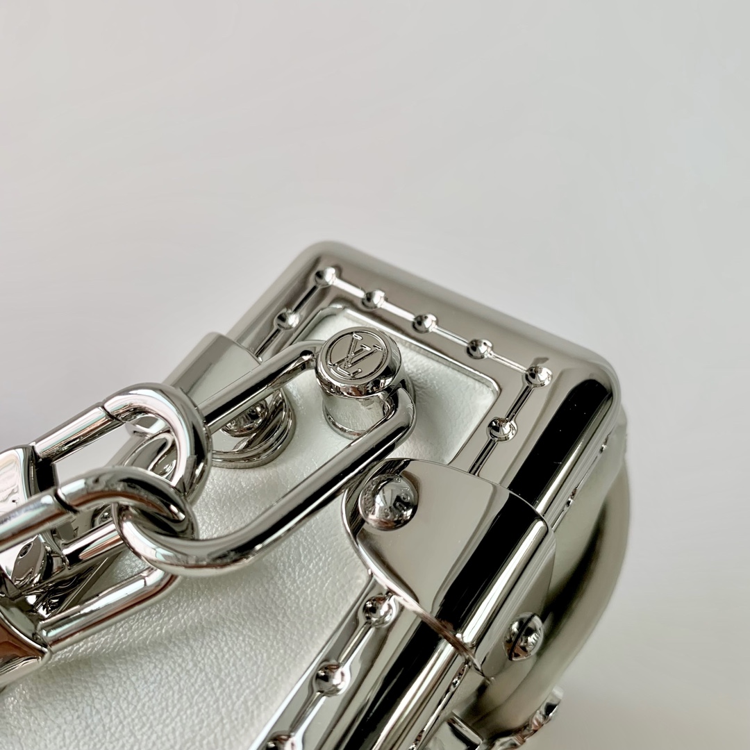 l**is V*t*n slim trunk--m25445-23 x 12 x 4cm