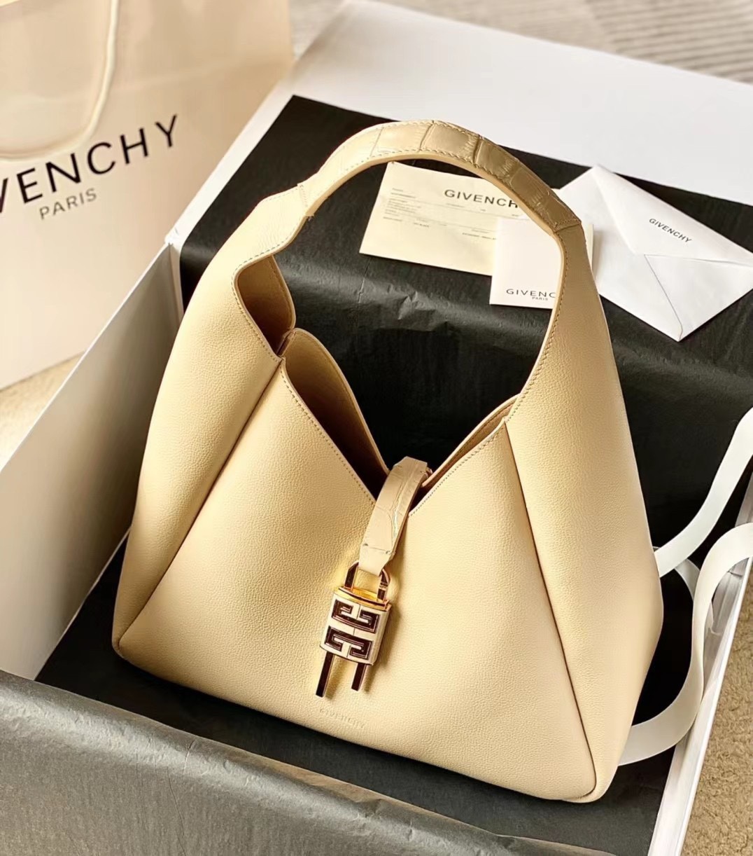 Givenchy G-Hobo Tote-31*15*43CM