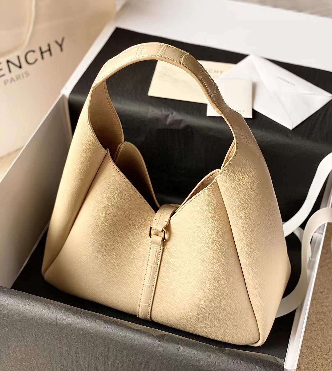 Givenchy G-Hobo Tote-31*15*43CM