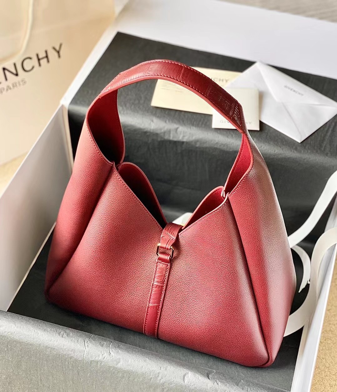 Givenchy G-Hobo Tote-31*15*43CM
