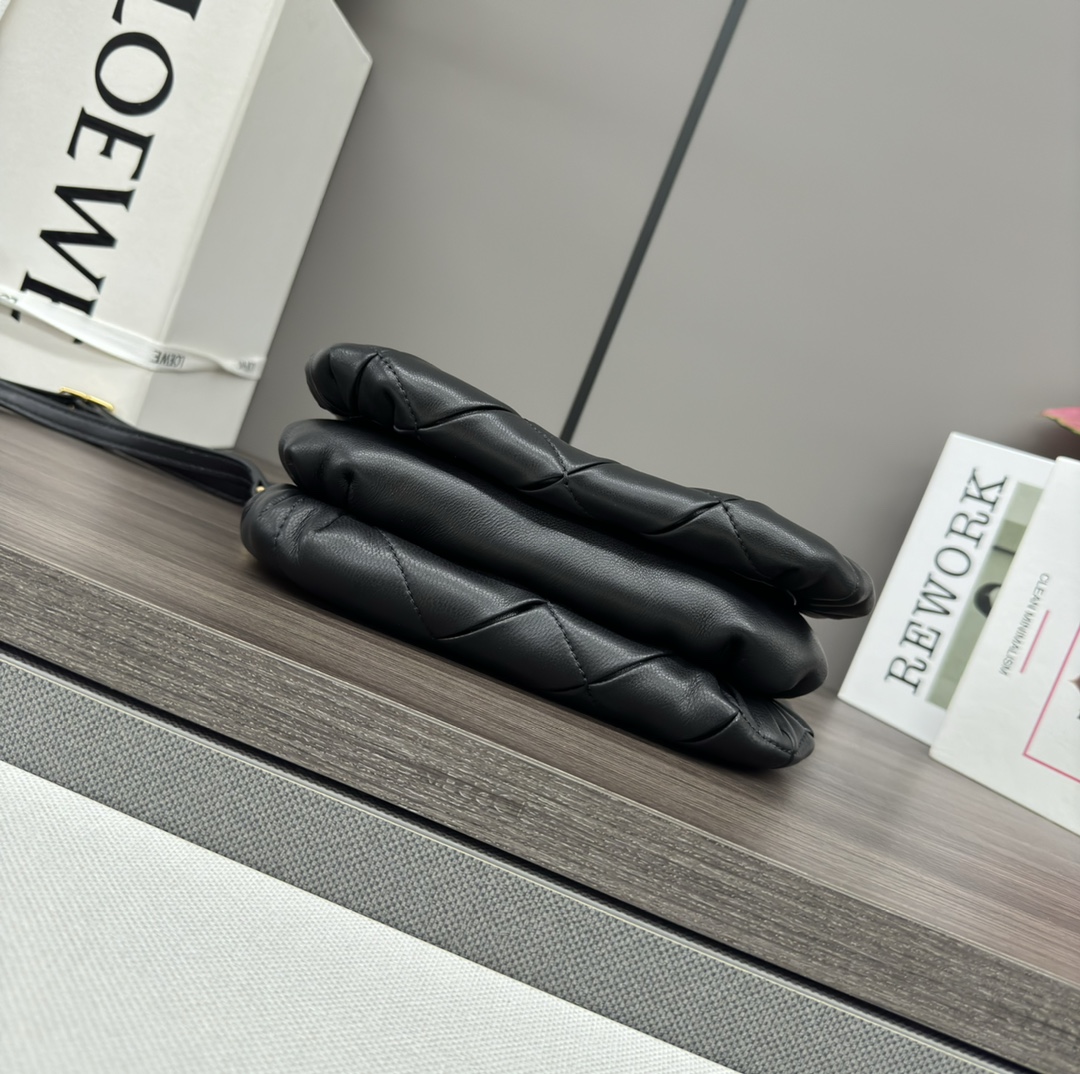 Loewe Puffer Goya Bag-20*6*13CM