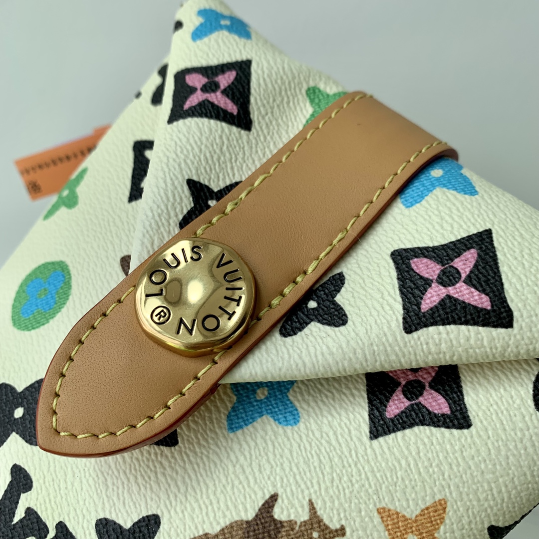 l**is V*t*n crossbody bag-12.5 x 18 x 8.5cm