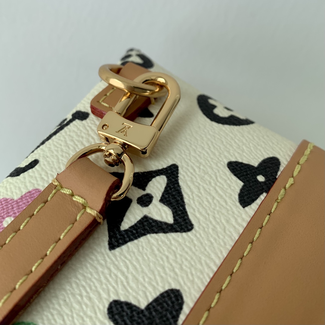 l**is V*t*n crossbody bag-12.5 x 18 x 8.5cm