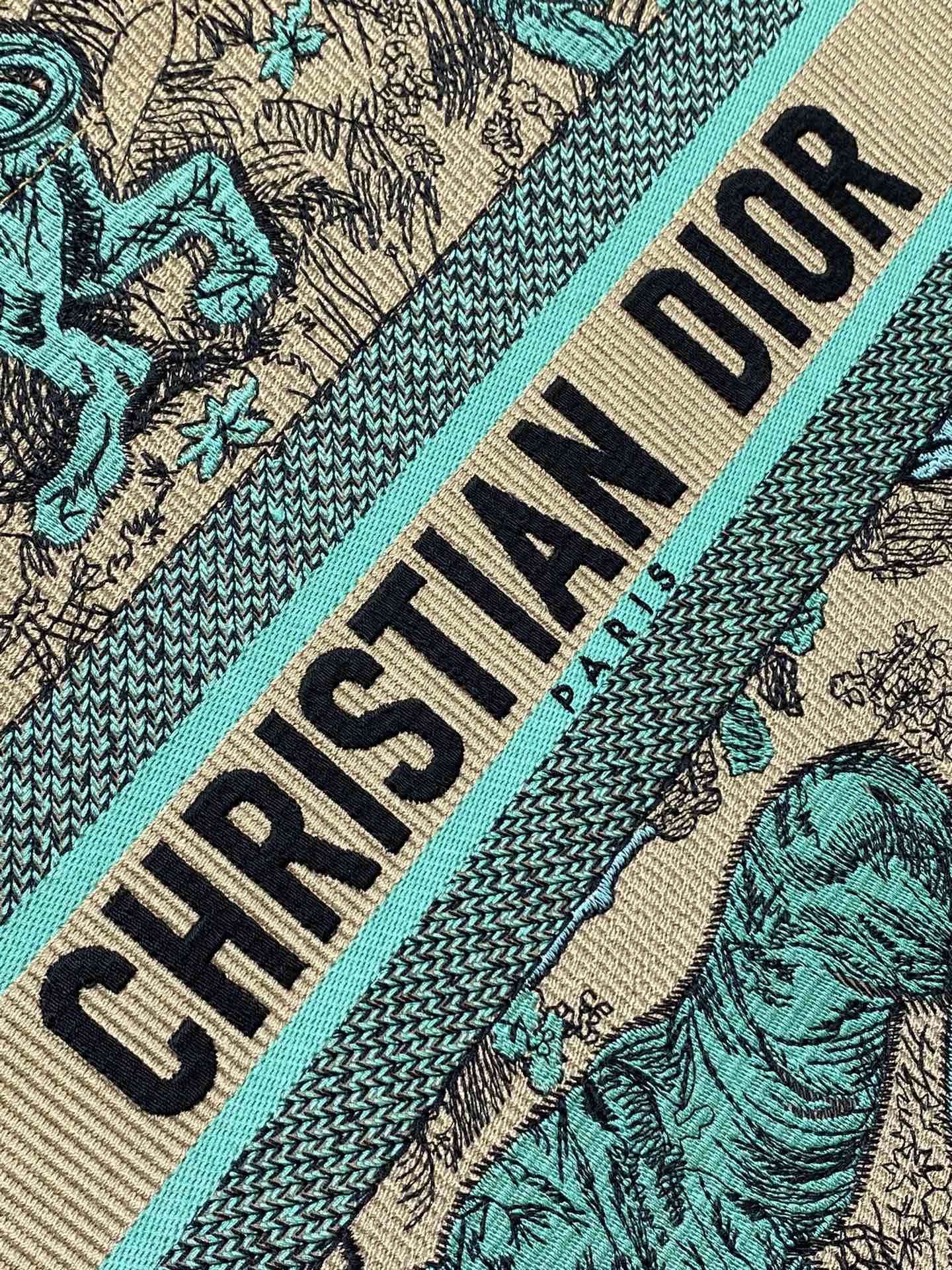 D*or small book tote-36.5cm