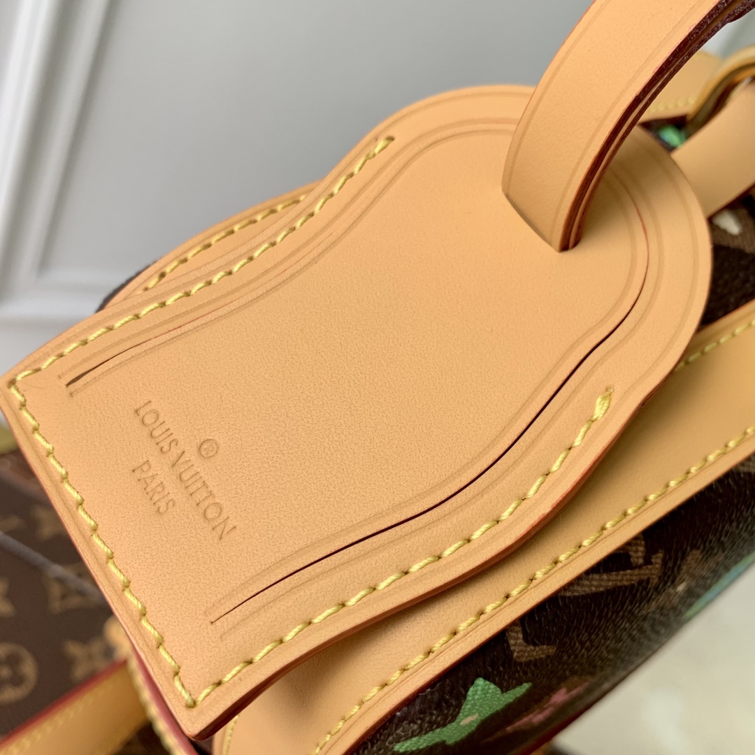 l**is V*t*n envelope bag-23.5 x 15.5 x 8.5cm