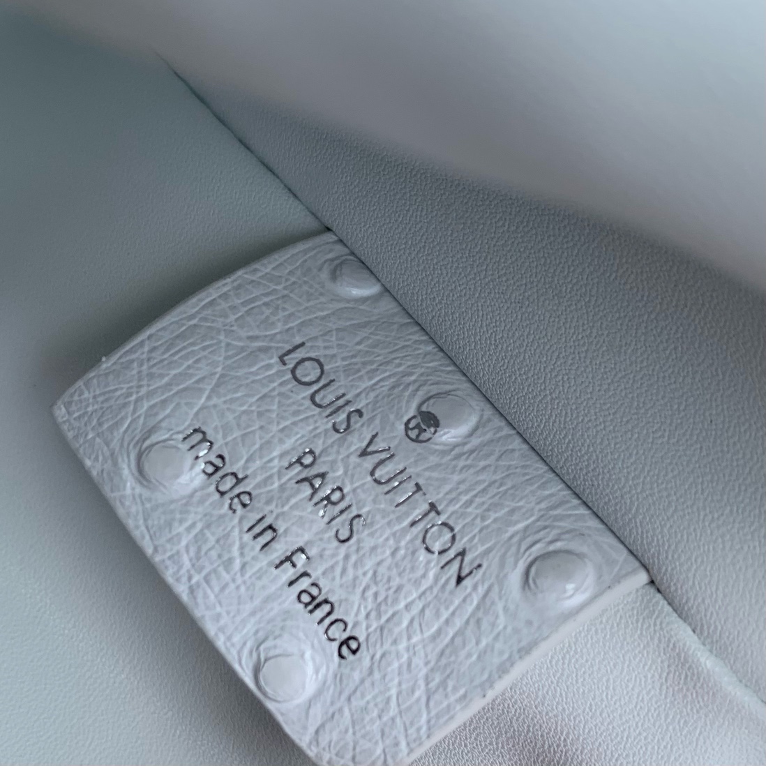 l**is V*t*n slim trunk--m25445-23 x 12 x 4cm