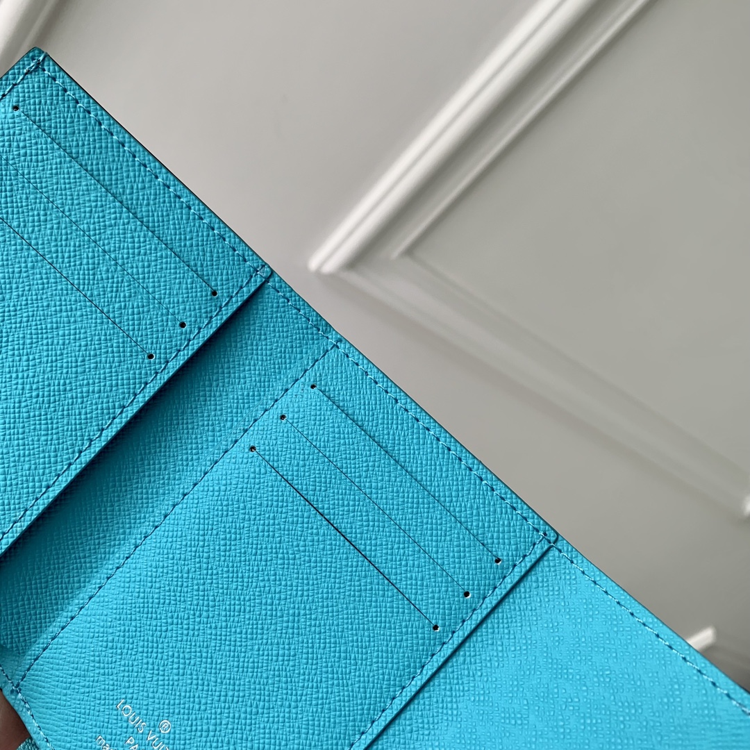 l**is V*t*n wallet-m11524-11 x 8.5 x 2cm