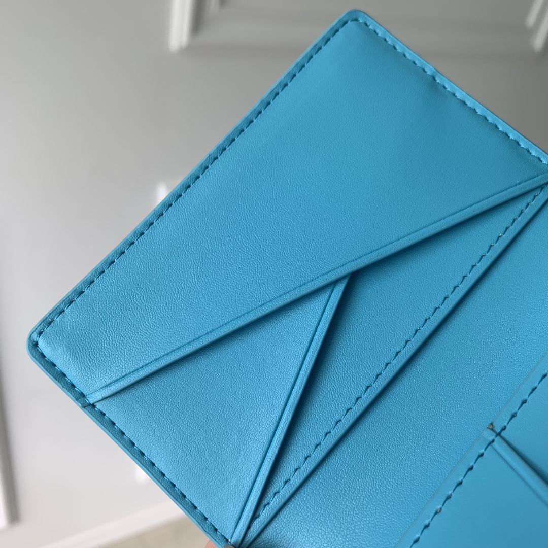 l**is V*t*n wallet- m1150-7.5*11.5*1cm