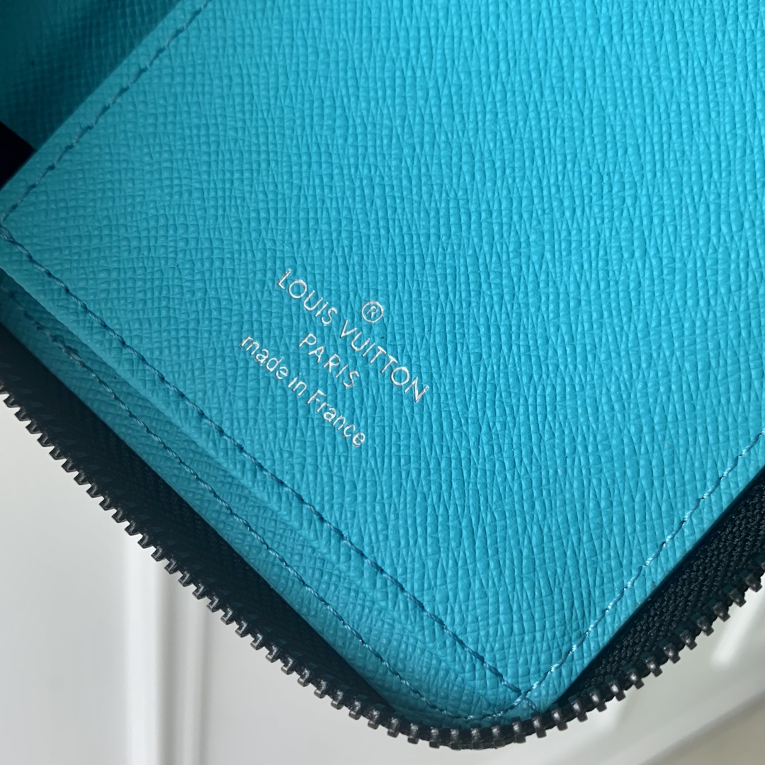 l**is V*t*n zippy wallet- m1152-10*20*2cm